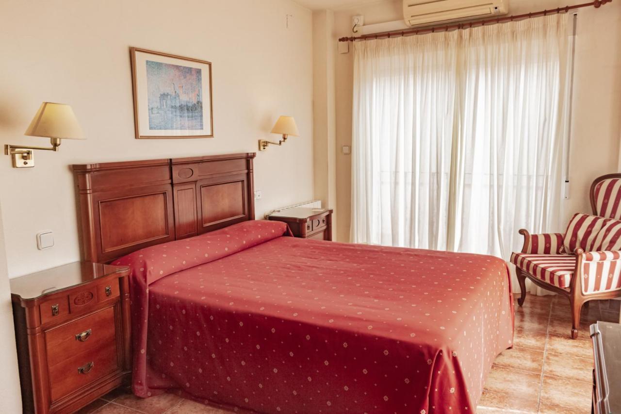 Hotel Tarbena Luaran gambar