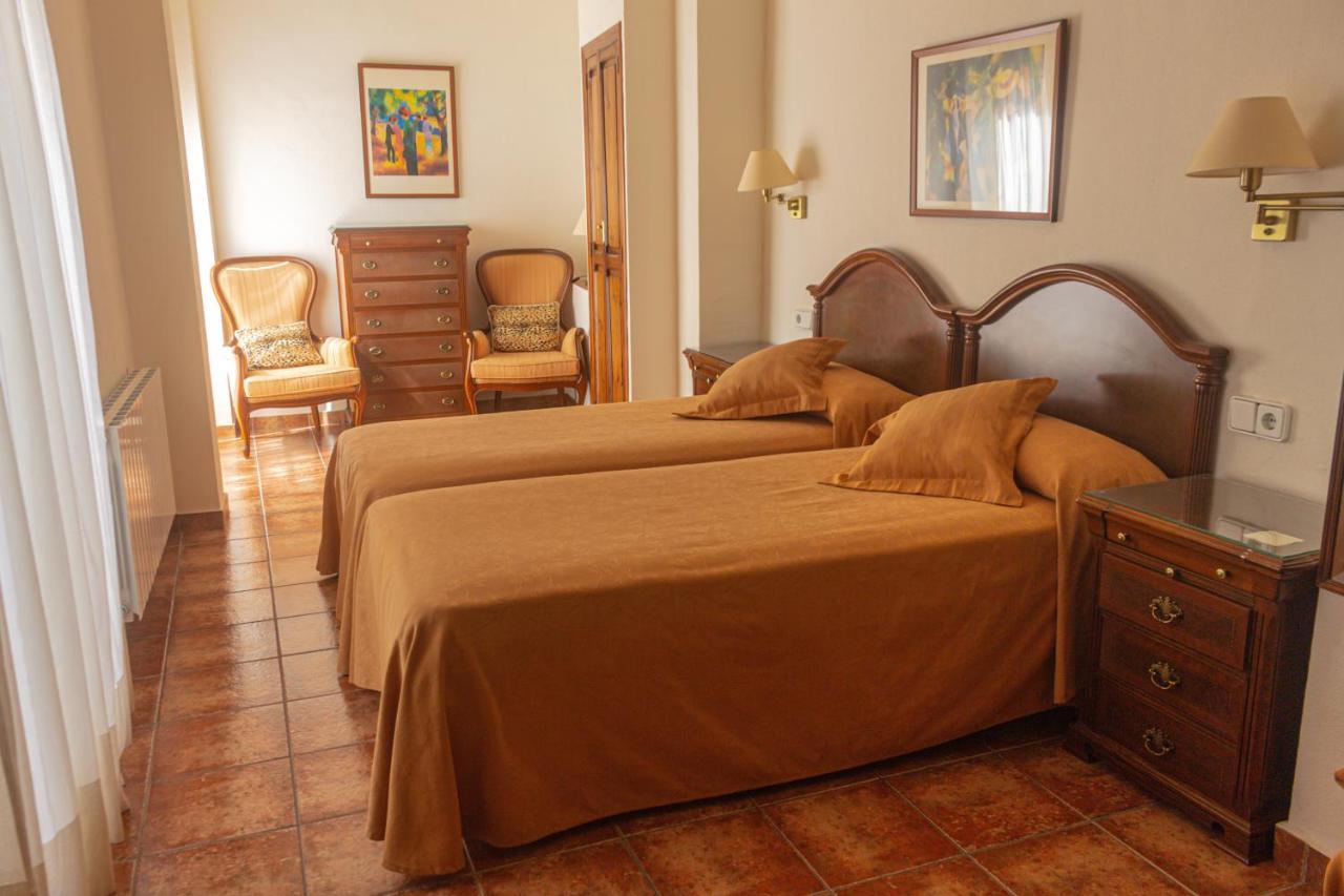 Hotel Tarbena Luaran gambar
