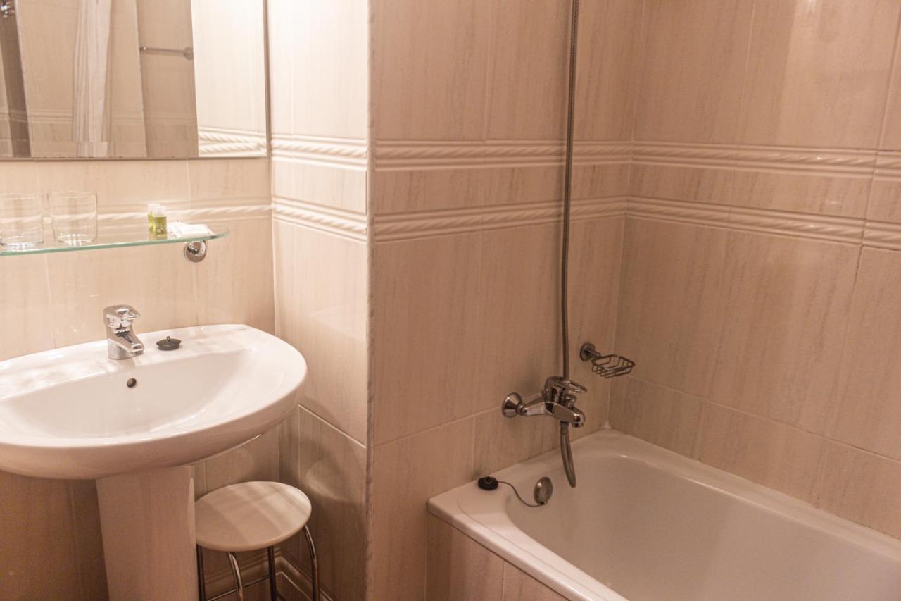 Hotel Tarbena Luaran gambar