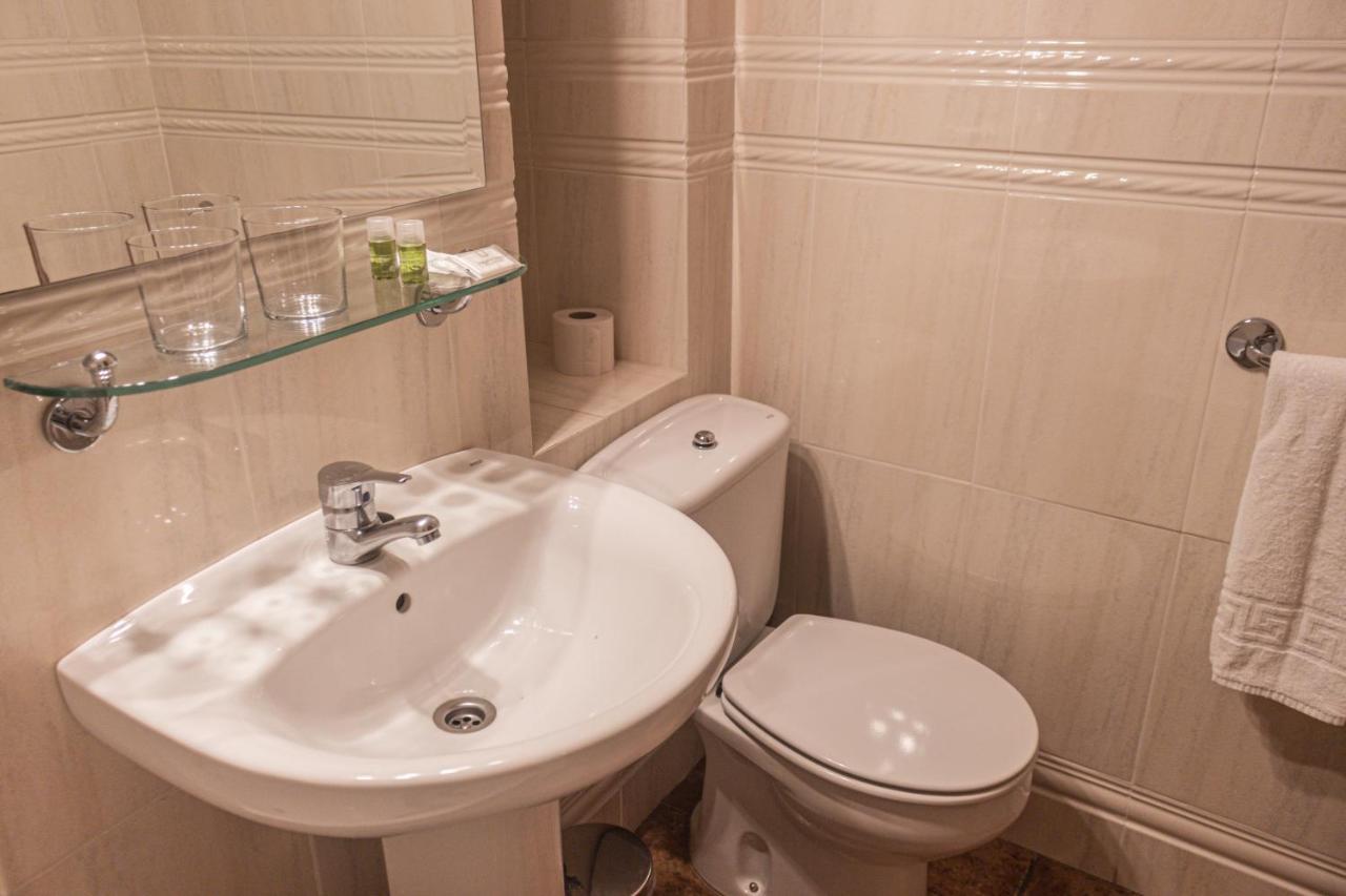 Hotel Tarbena Luaran gambar