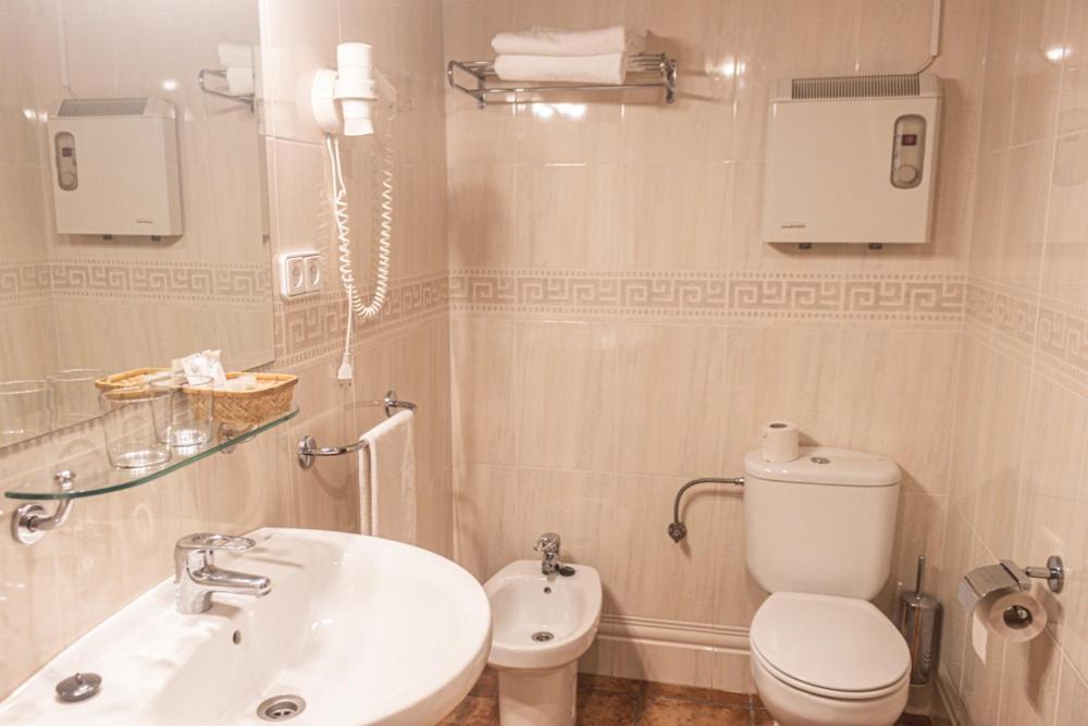 Hotel Tarbena Luaran gambar
