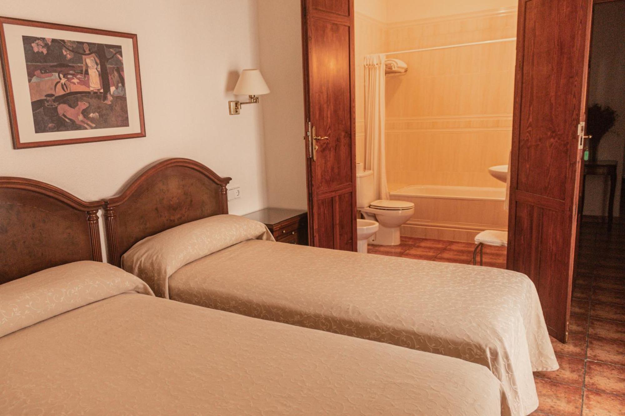 Hotel Tarbena Luaran gambar