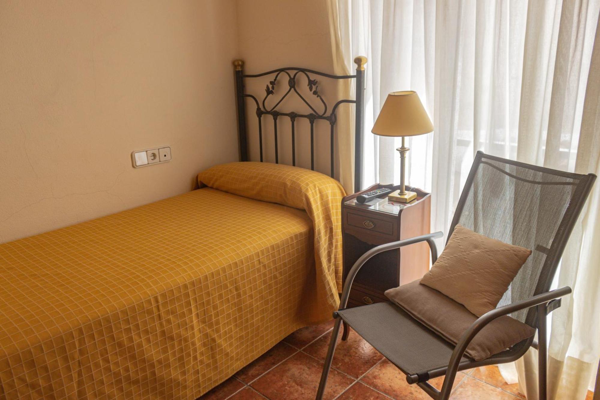Hotel Tarbena Luaran gambar