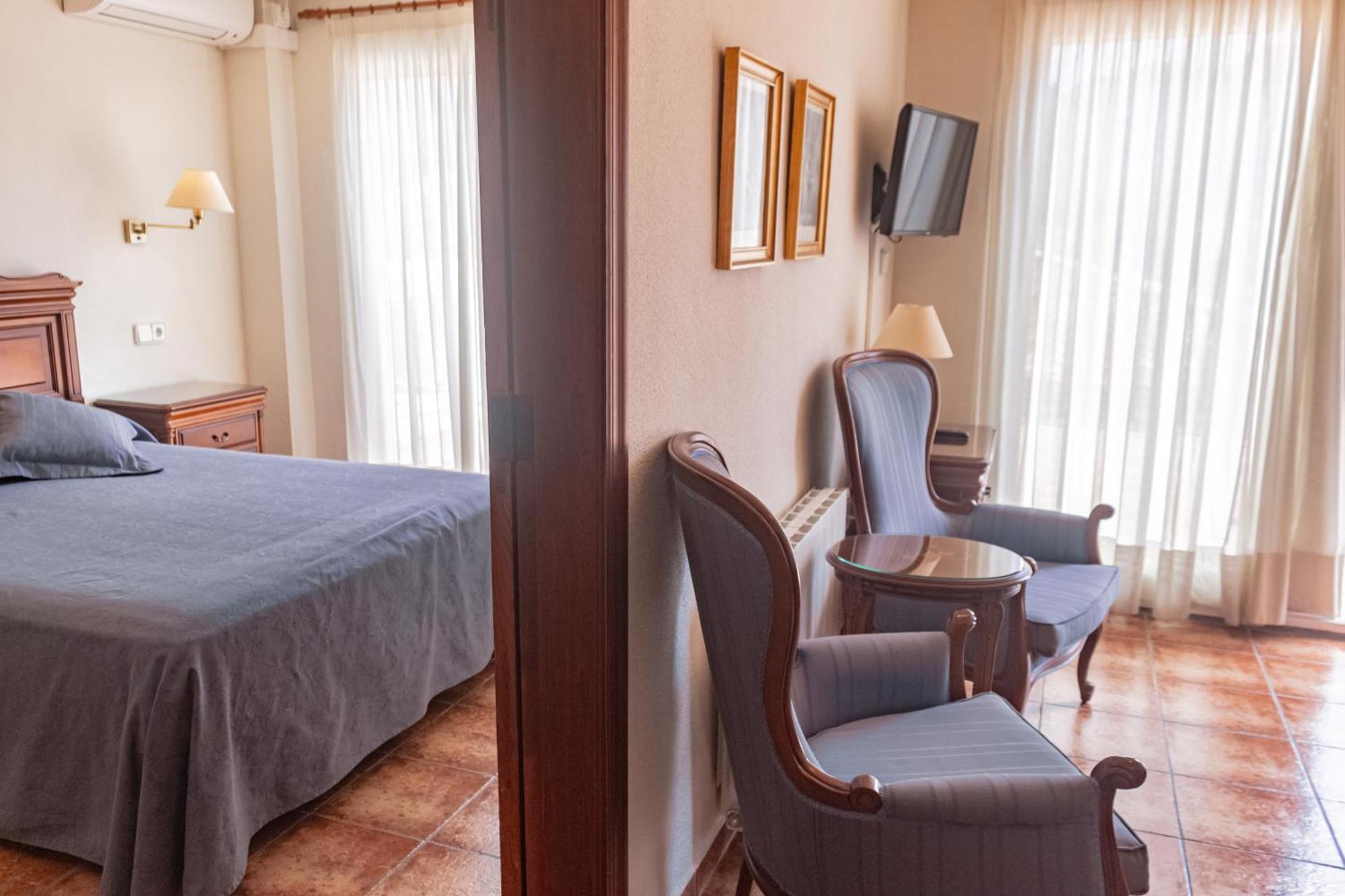 Hotel Tarbena Luaran gambar